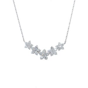 10k White Gold Lab Grown Diamond Flower Necklace