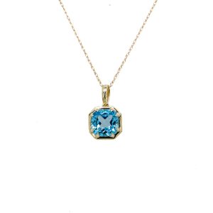 14k Yellow Gold Blue Topaz Pendant