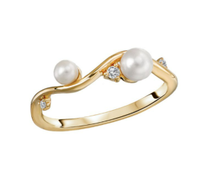 14k Yellow Gold Pearl and Diamond Ring