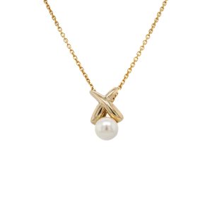 Estate Piece: 14k Yellow Gold Pearl Pendant