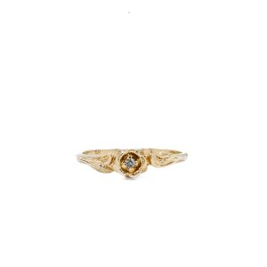 Estate Piece: 10k Yellow Gold Diamond Flower Ring