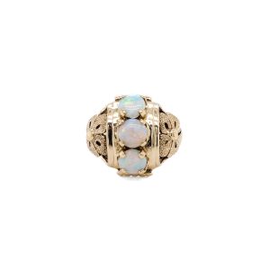 Estate Piece: 14k Yellow Gold Opal Ring