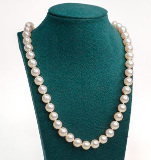 Estate Piece: 14k Yellow Gold 34 Inch Akoya Pearl Strand