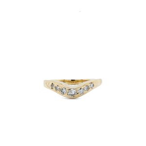 Estate Piece: 14k Yellow Gold Diamond Contour Band