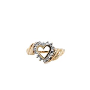 Estate Piece: 10k Yellow Gold Diamond Heart Ring